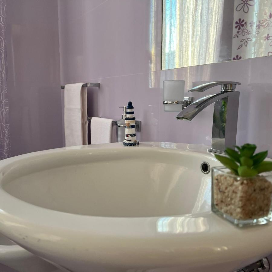 Vip Sul Mare Bed & Breakfast กาสเตลลัมมาเร ดิ สตาเบีย ภายนอก รูปภาพ